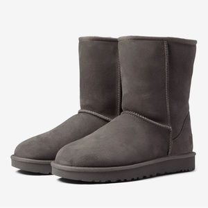 Women’s Ugg Classic Short boots